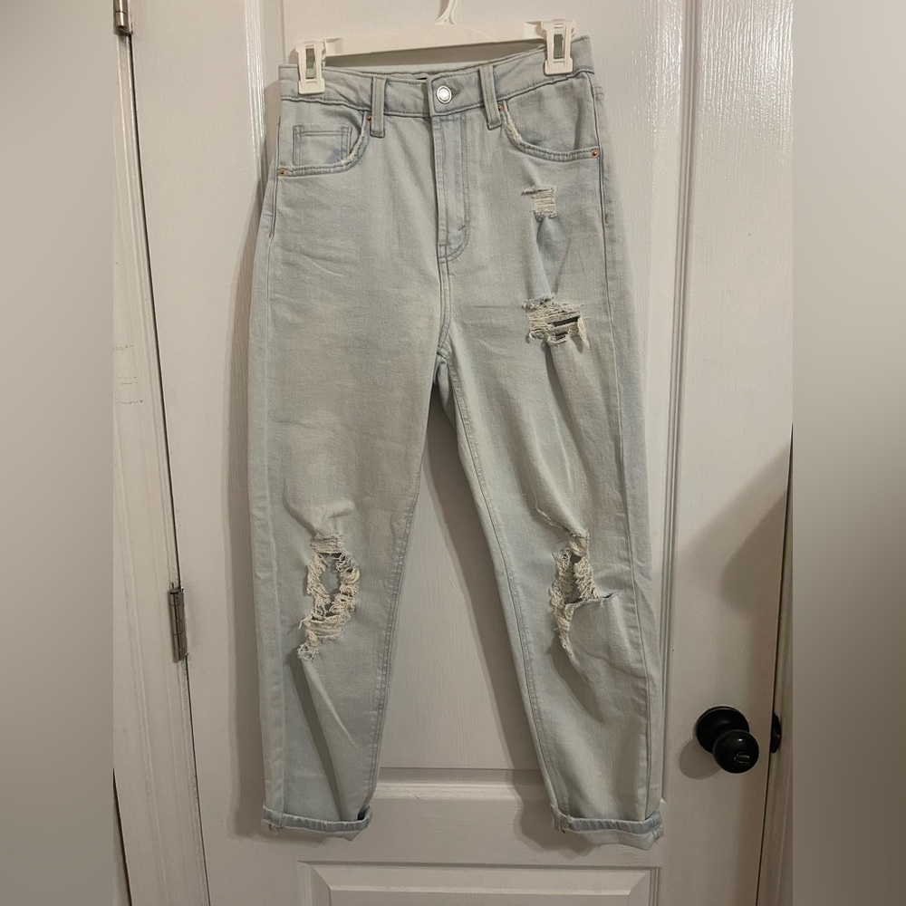 Light wash Wild Fable straight leg denim jeans, Size 2